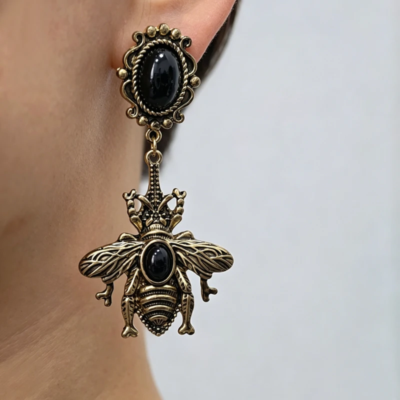 Fashion Jewelry Luxury Temperament Bee Earrings For Women Female Gifts Delicate Design Ear Accessories 2024 Trend New