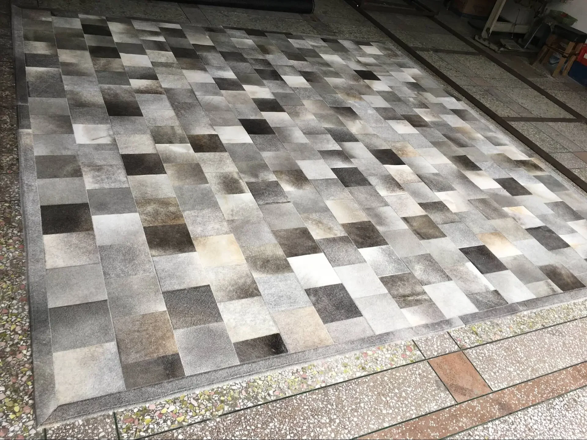 

Gray Patchwork Cowhide Rug Natural Leather Carpet CR-69