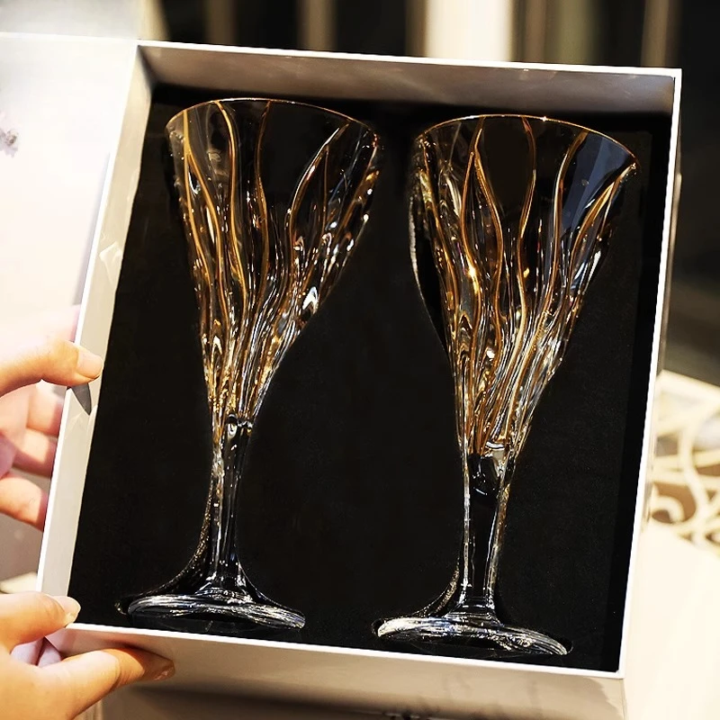 

Crystal glass gold-painted red wine, high-footed wine set, gift box set.