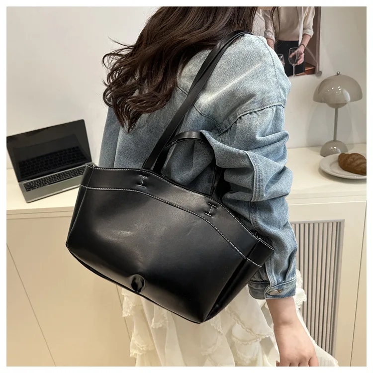 1 Stück Spezialtasche für Damen, große Kapazität, modische Joker-Umhängetasche, neue tragbare Handtasche für Pendler. – Detail 40