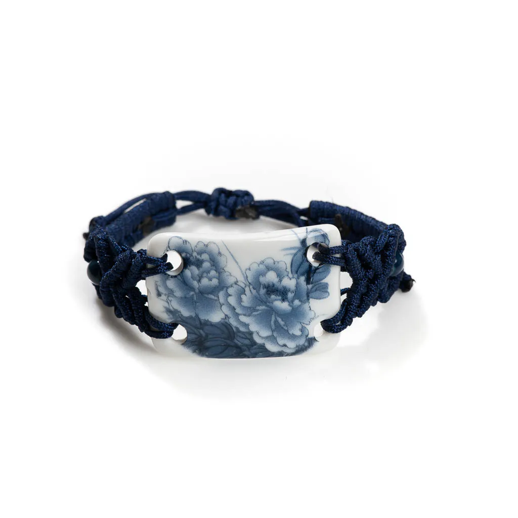 Vintage Chinese Blue and White Porcelain Adjustable Hand Bracelet with Beautiful Pattern gift for women H921