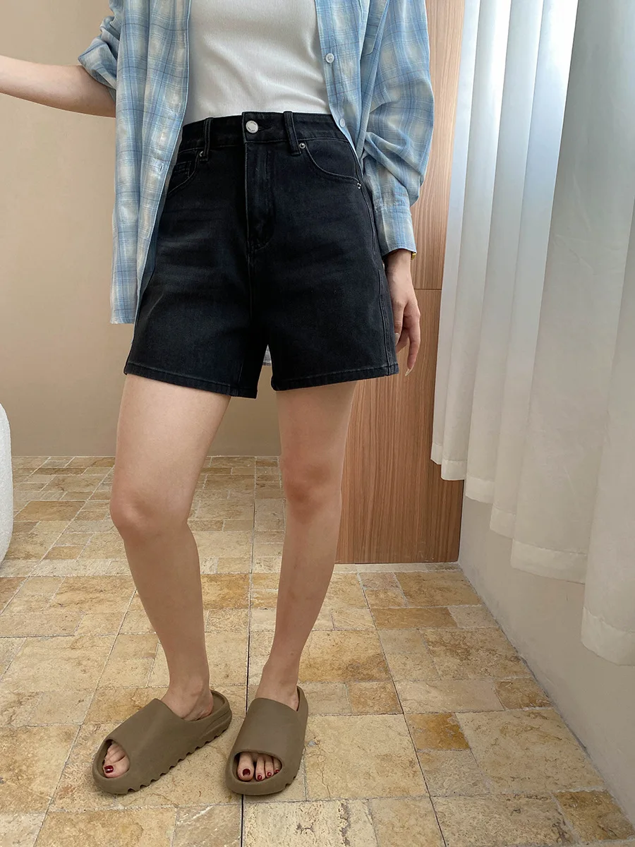 

Summer women's casual solid color high waisted loose denim shorts