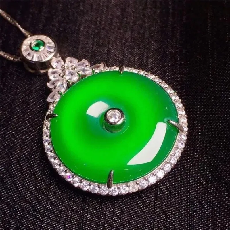 Ice Kind Zhengyang Green Chalcedony Safety Buckle Pendant Necklace