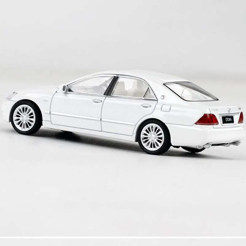 دييكاست 1/64 مقياس تويوتا كراون 2007 محاكاة سبيكة سيارة نموذج عرض ثابت تحصيل هدية لعبة تذكارية Decration #3