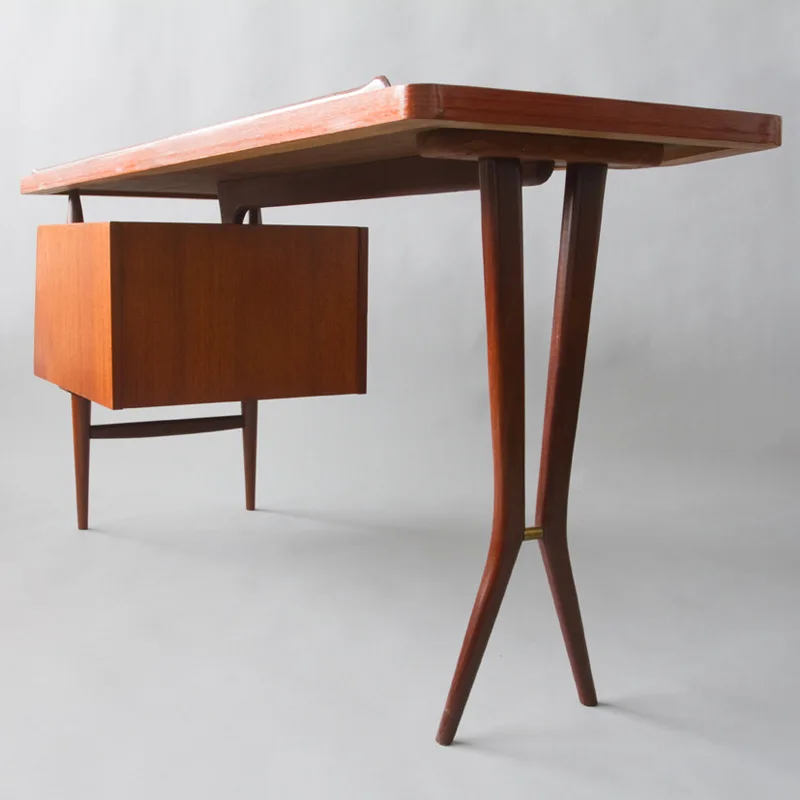 Solid wood desk Dutch medieval retro designer writing desk Nordic writing table