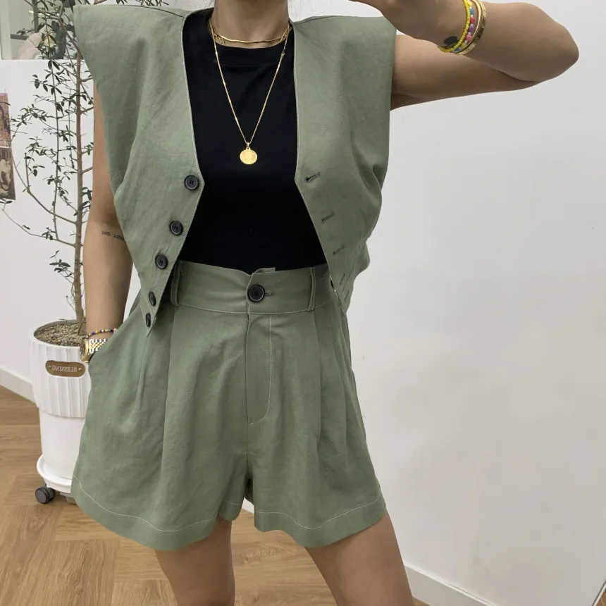 

Loose Women's Sleeveless Vest Top V-Neck Waist-Cinched High Waist Short Pants Set Fashionable Cotton Summer Outfit