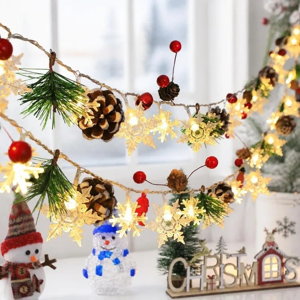 Creative Snowflake Light String 20 LED Cartoon LED Snowman Light String Warm Light Cute Christmas LED String Lights Home Decor