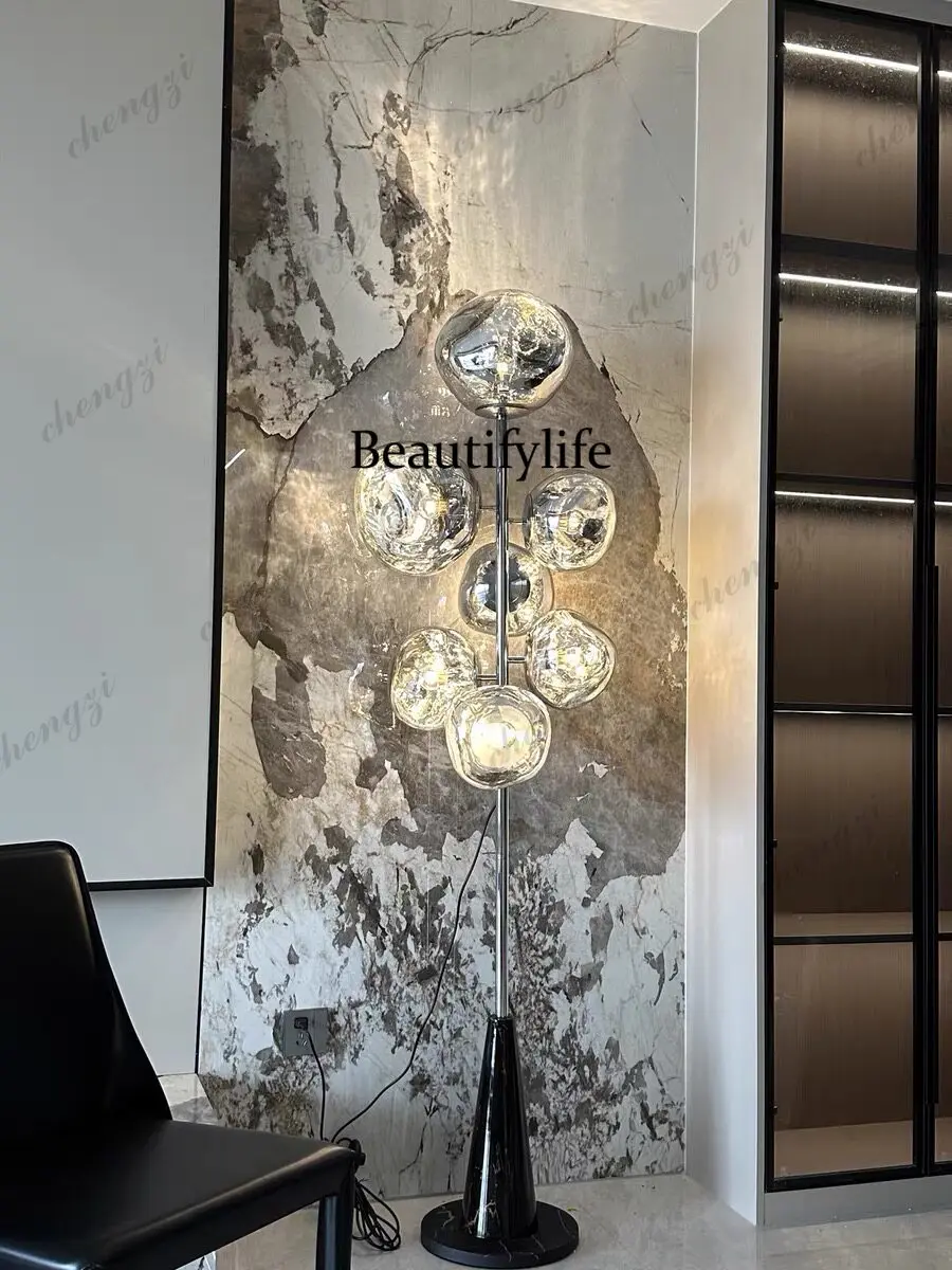 Floor lamp, Italian minimalist light luxury bedroom creativity next to the sofa in the living room, high-end vertical lamp