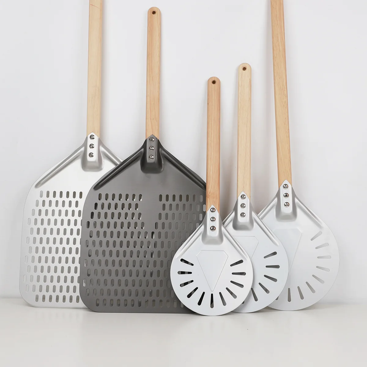 SHANGPEIXUAN Perforated Pizza Peel with Turning Pizza Peel Wood Handle Pizza Shovel Anodized Short Spatulas Baking Tools