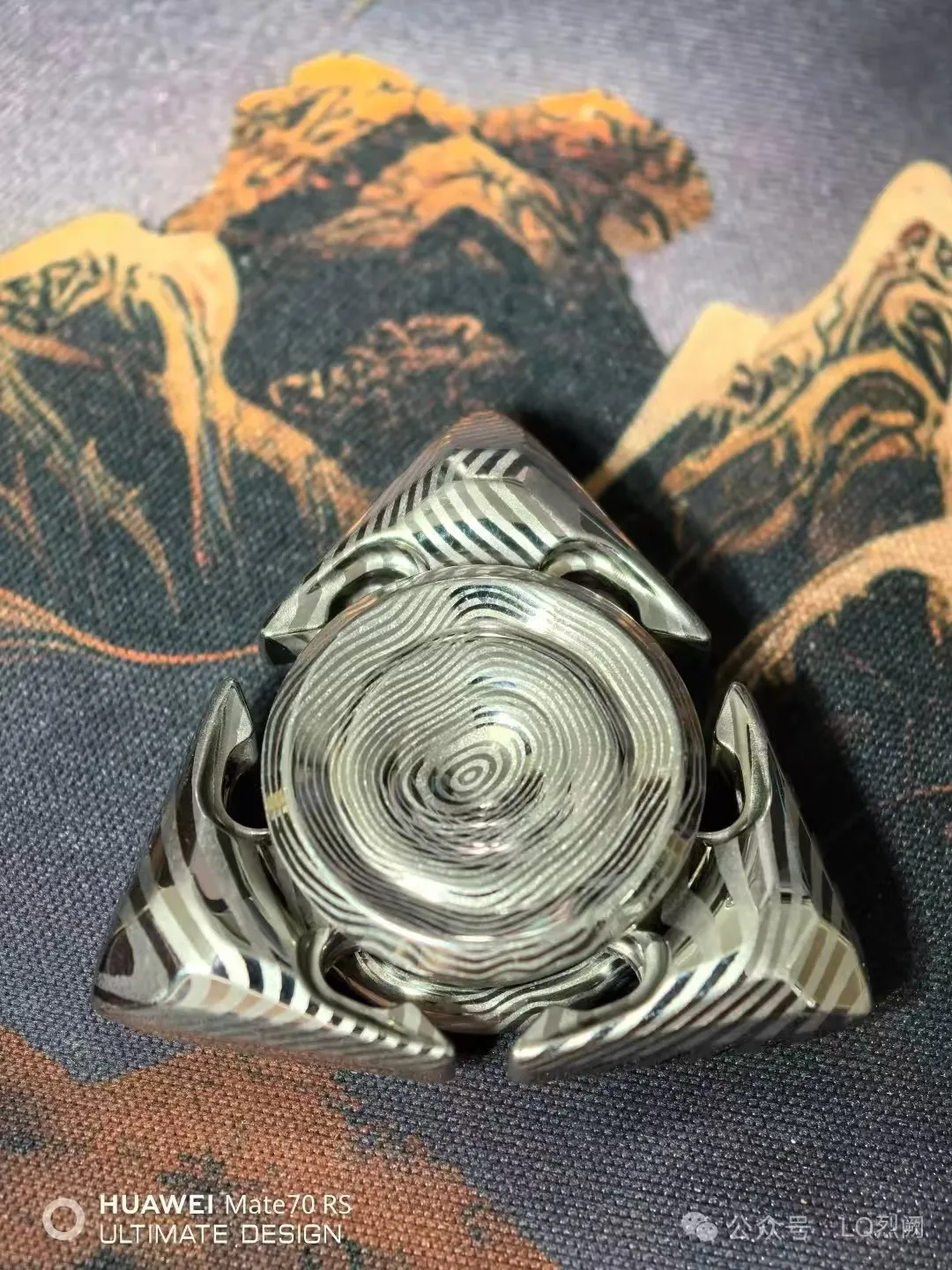 Used EDC LQ Lie Que Congyun EDC Fidget Spinner, Malaysia + Rui Fen Ringlock, Light Ice Crystal