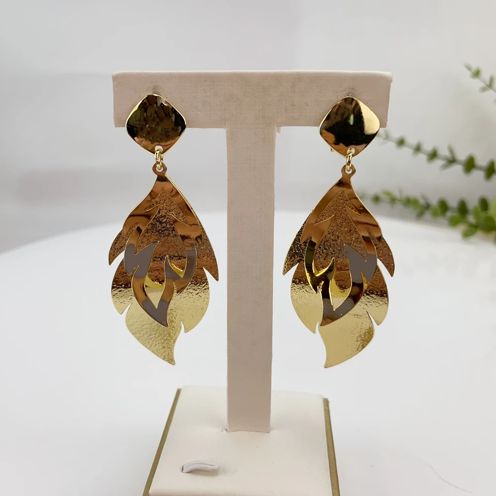 Yuminglai Fashion Luxury Dubai Jewelry Accessories Superior Quality Goldplated Earrings for Women FHK24411
