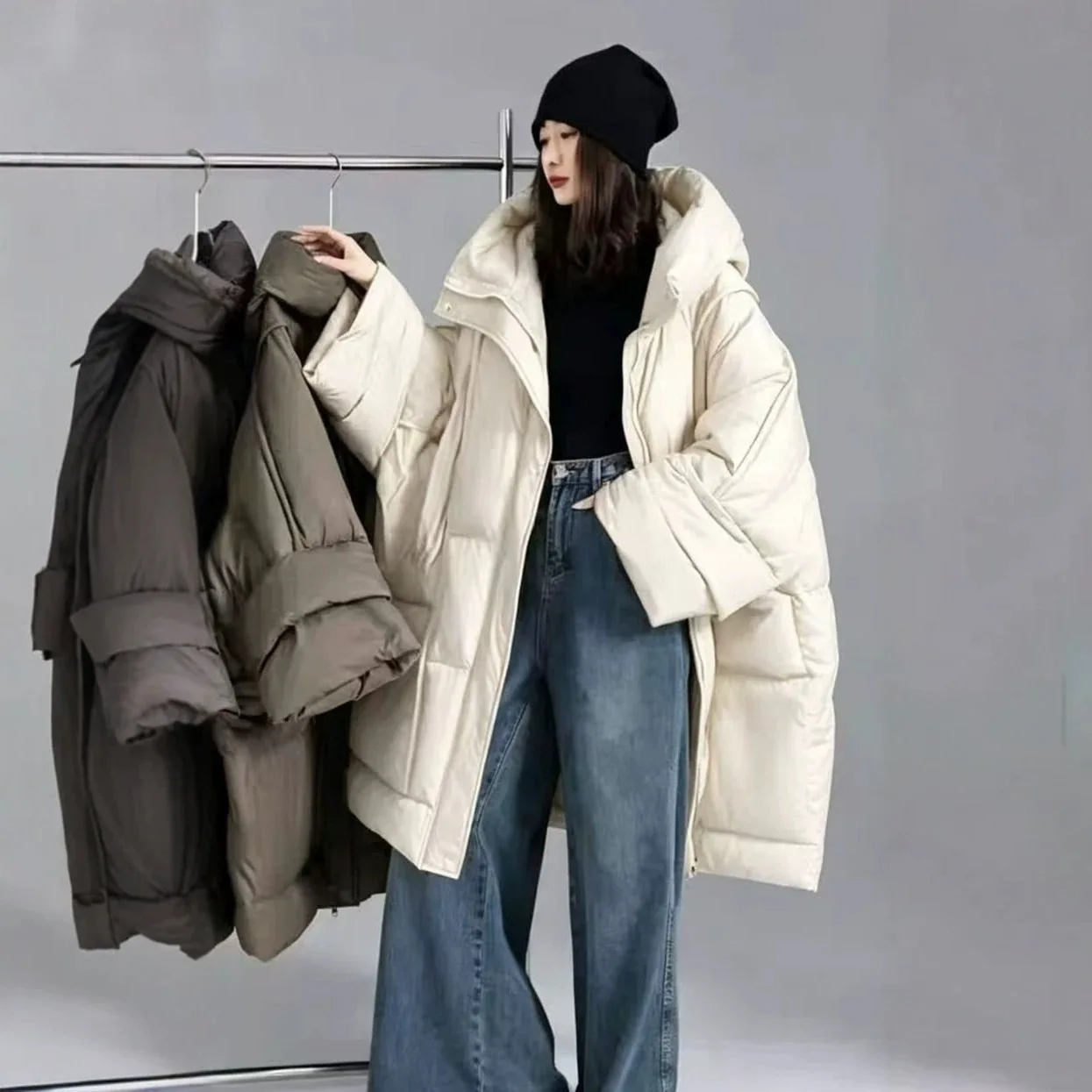 Oversize Mid Length Snow Parka Big Pocket Super Large Loose Thick 90% White Duck Down Jacket Winter New Down Coat for Women