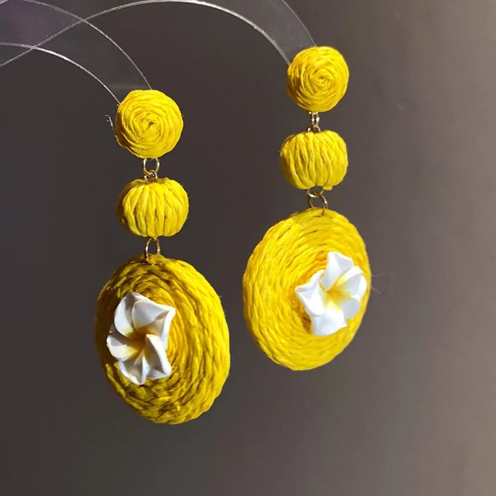 1 pair Temperament Egg Flower Earrings Bohemian Style Jewelry Thai Seaside Eardrops Exquisite Polymer Clay Raffia Grass Earrings