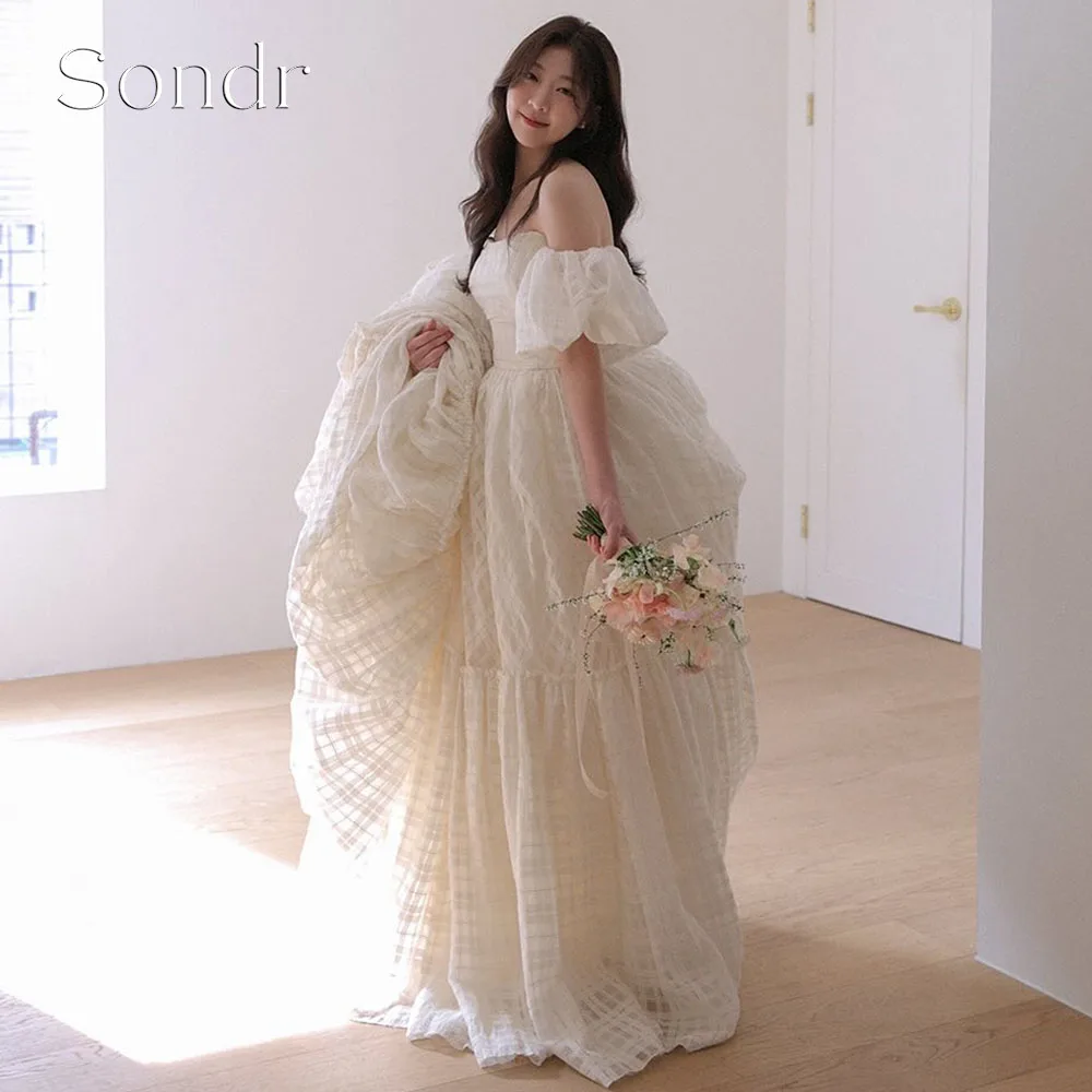Sondr Customized Korean Wedding Dresses 2026 Puff Sleeves Korean Photo Shoot Bridal Gown 웨딩드레스 Corset Back