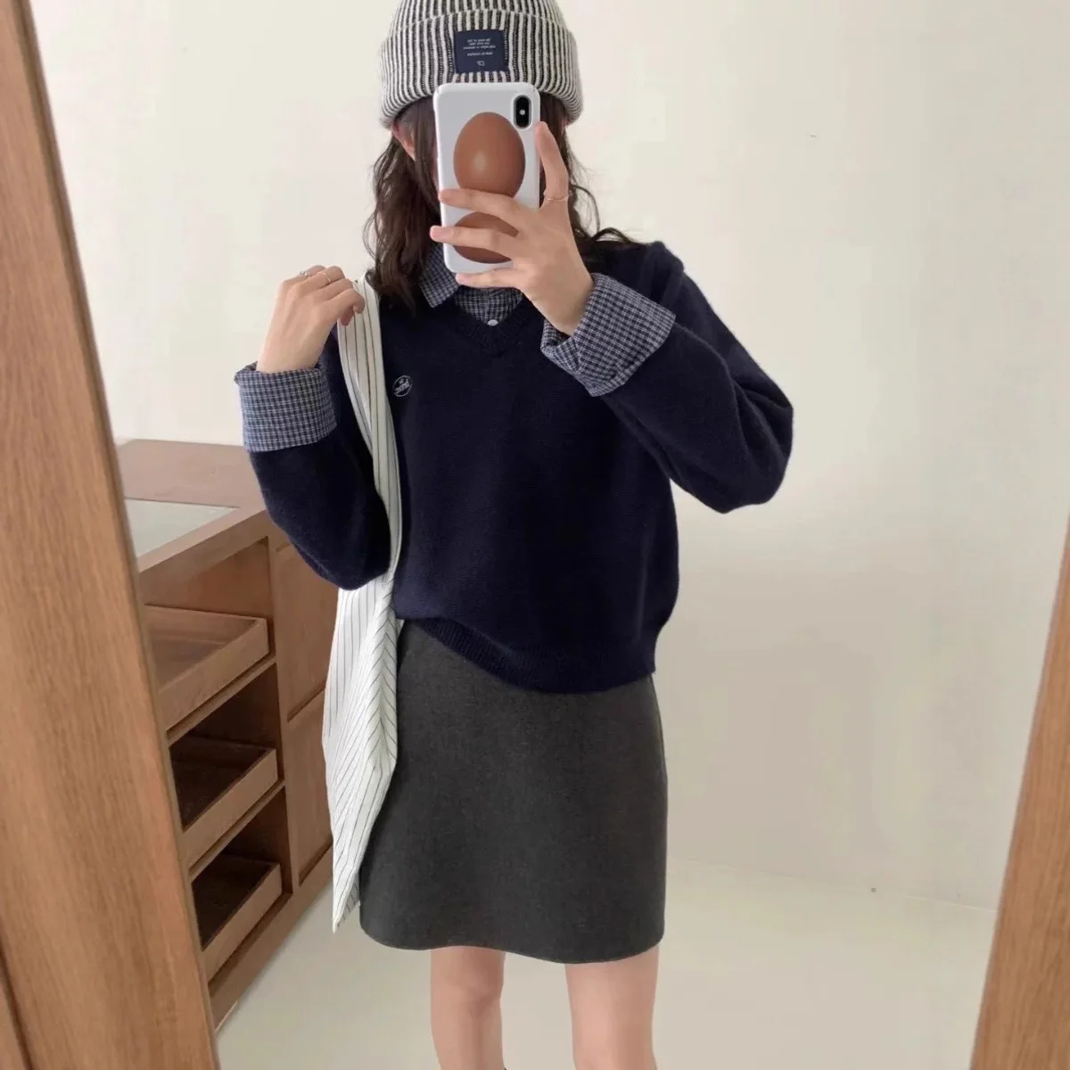 

Thbarnnet College Sle Knitted irt Plaid Button up Fake Two-Piece Korean System Women's Autumn Faion Top