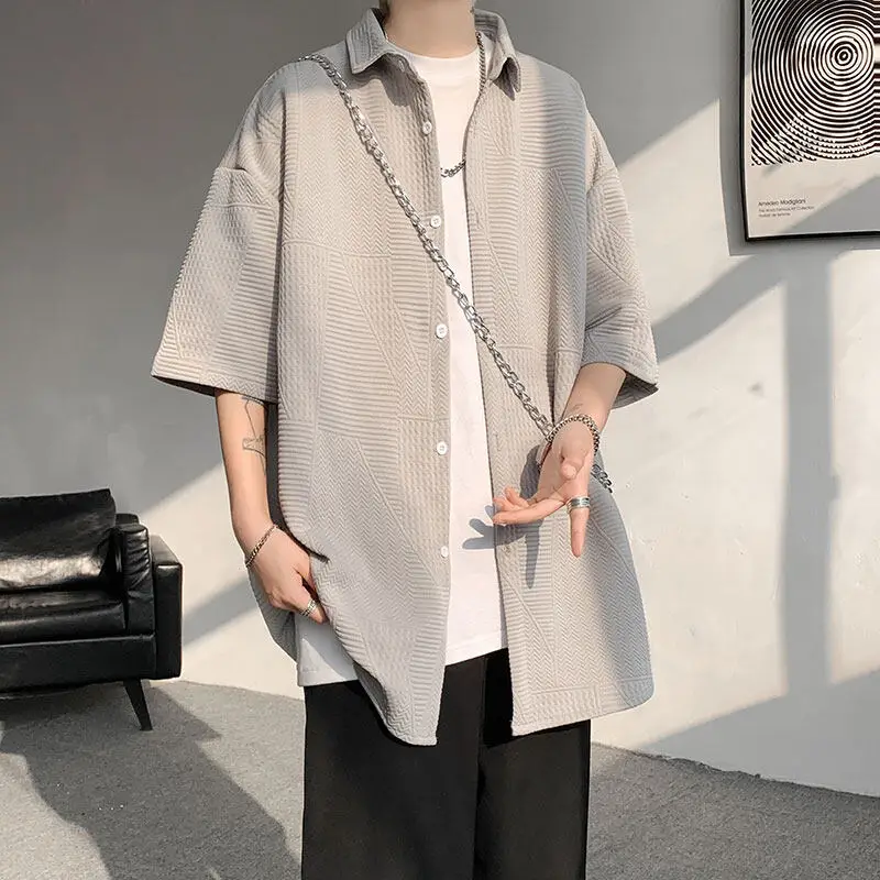 

2026 Summer New Style Men's Short-Sleeved Shirt - Hong Kong Style Loose Large Size Five-Piece Sleeve Plaid Shirt