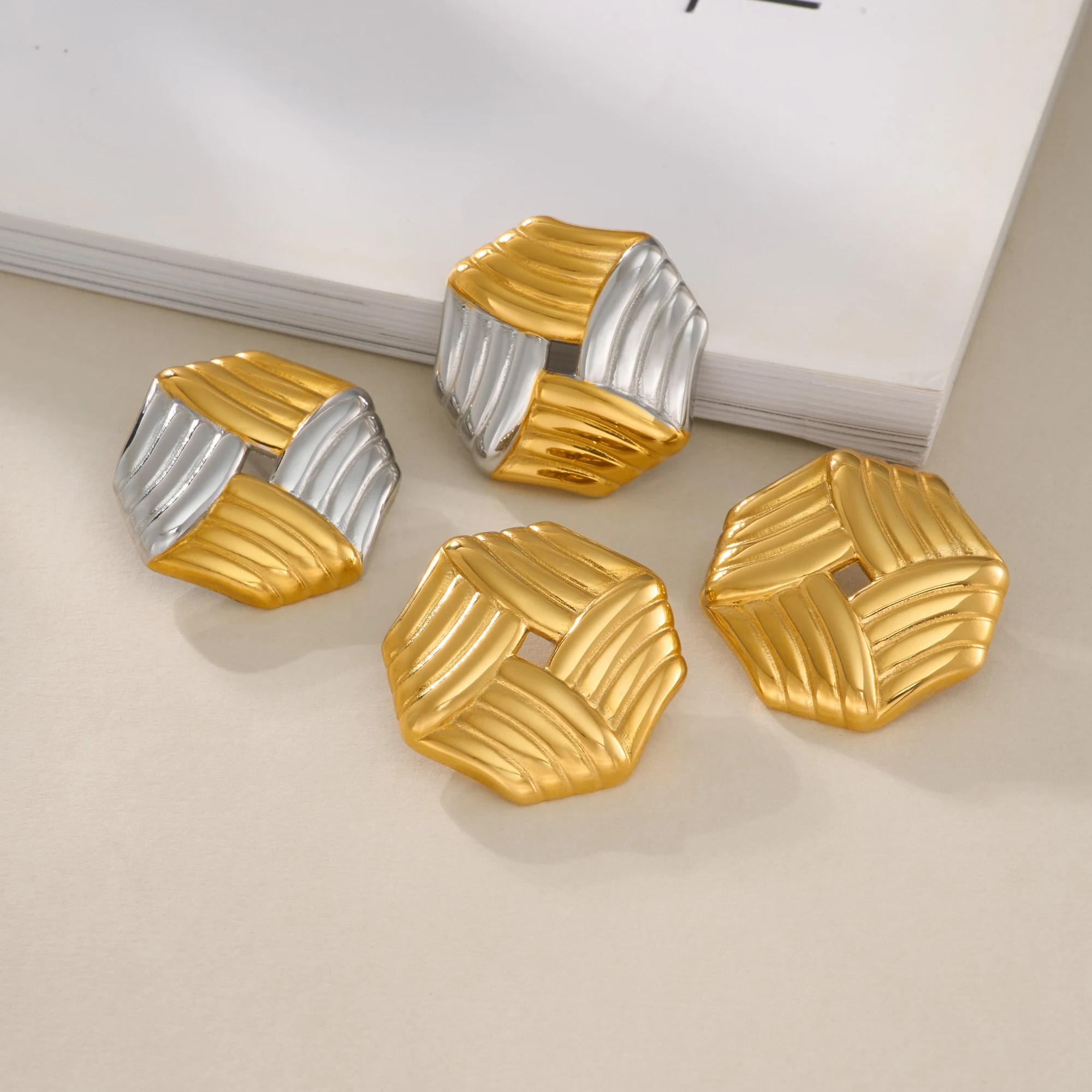 DASEIN New Round Striped Wing Bread Mix Color Earrings Ins Trendy 18k Pvd Gold Plated Stainless Steel Actor Prop Jewelry Women