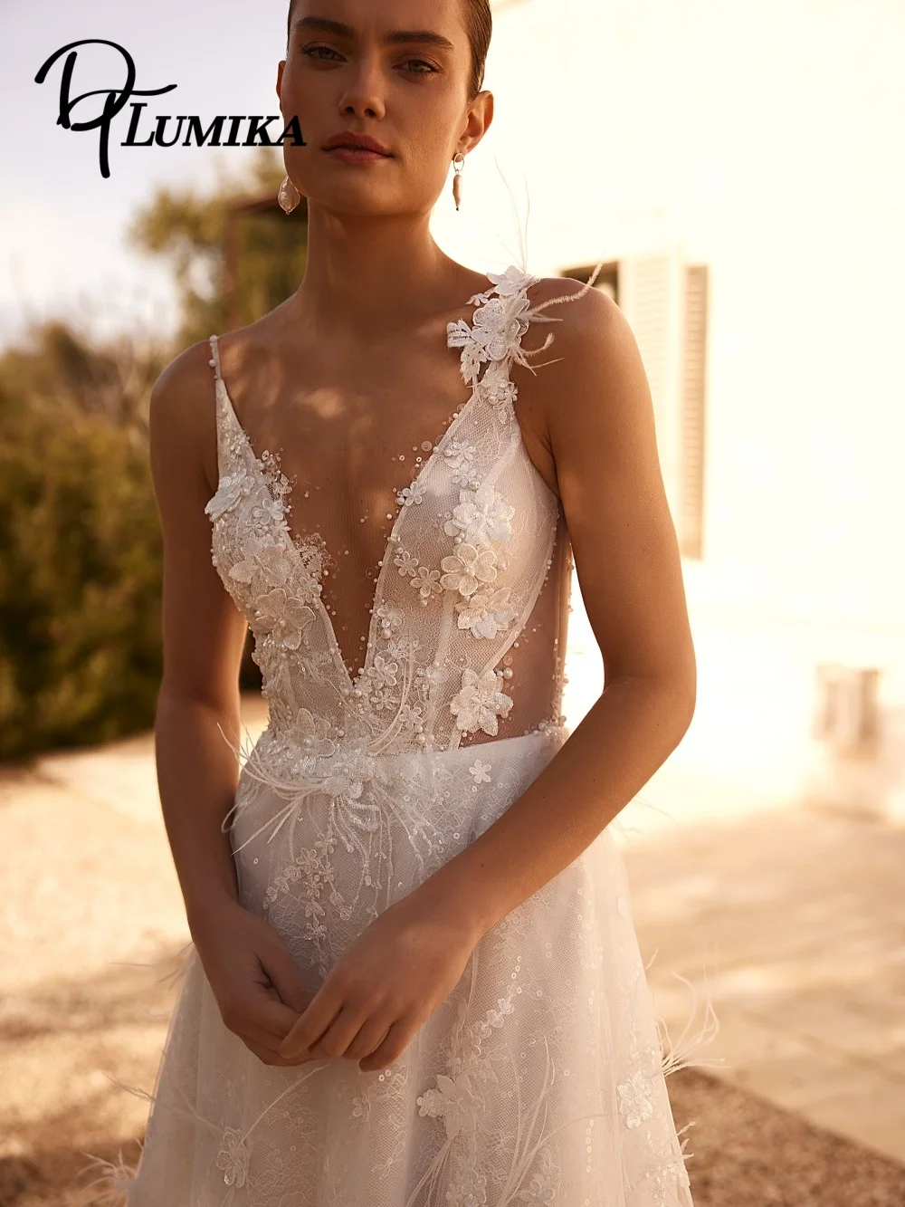 

Sexy Deep V Wedding Dress Elegant Applique A-Line Bridal Gown 2026 Charming Lace Sleeveless Floor-Length Customized