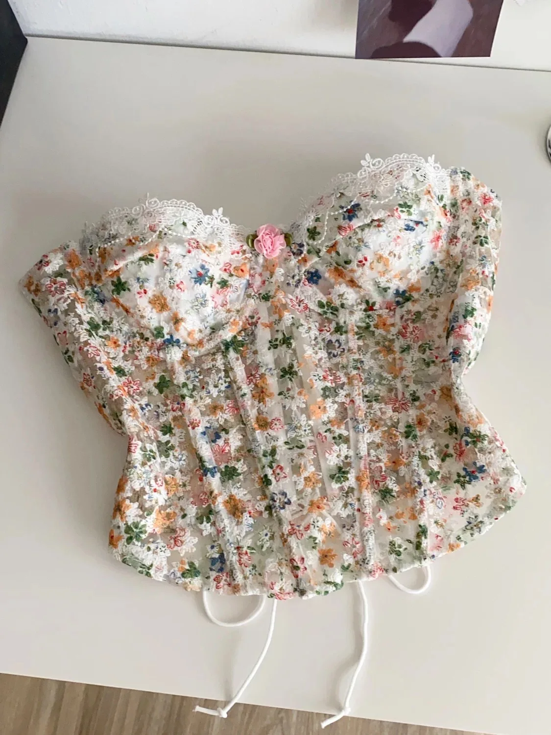 French-style romantic floral lace tube top corset, sweet and cute floral corset, fashionable and elegant party corset.