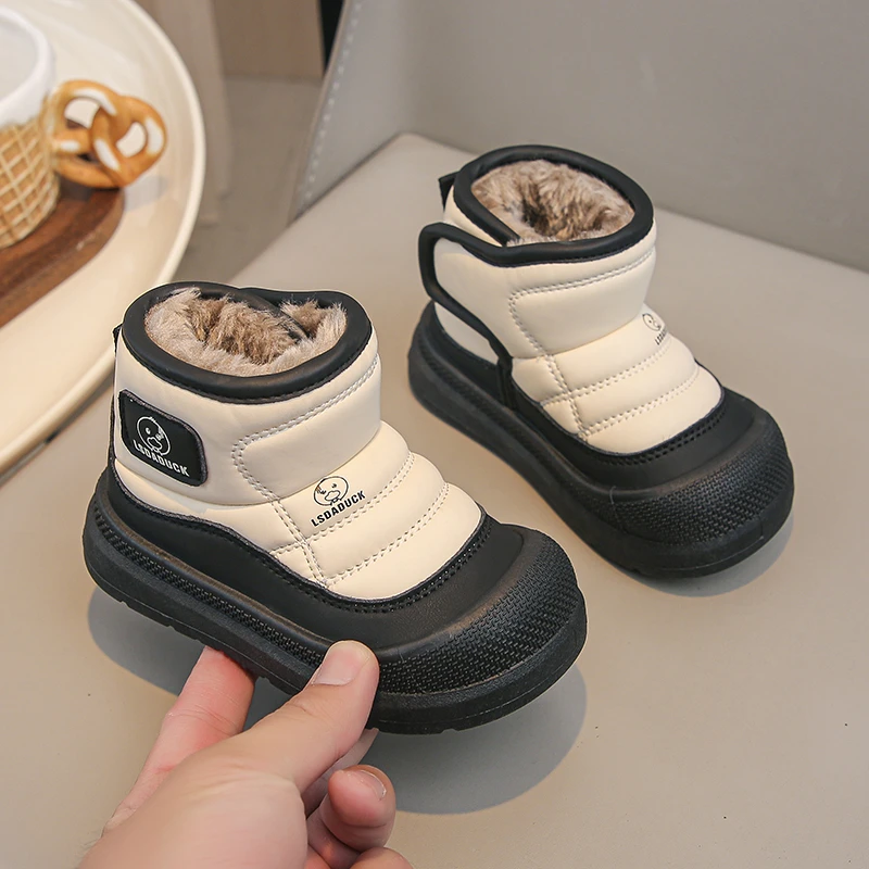 Kleinkind-Sneaker mit Fleecefutter und hohem Schaft für den Winter, wasserdichtes Obermaterial, schützende Zehenkappe, rutschfeste Freizeitschuhe für Jungen und Mädchen, Größe 21–30 – Detail 4