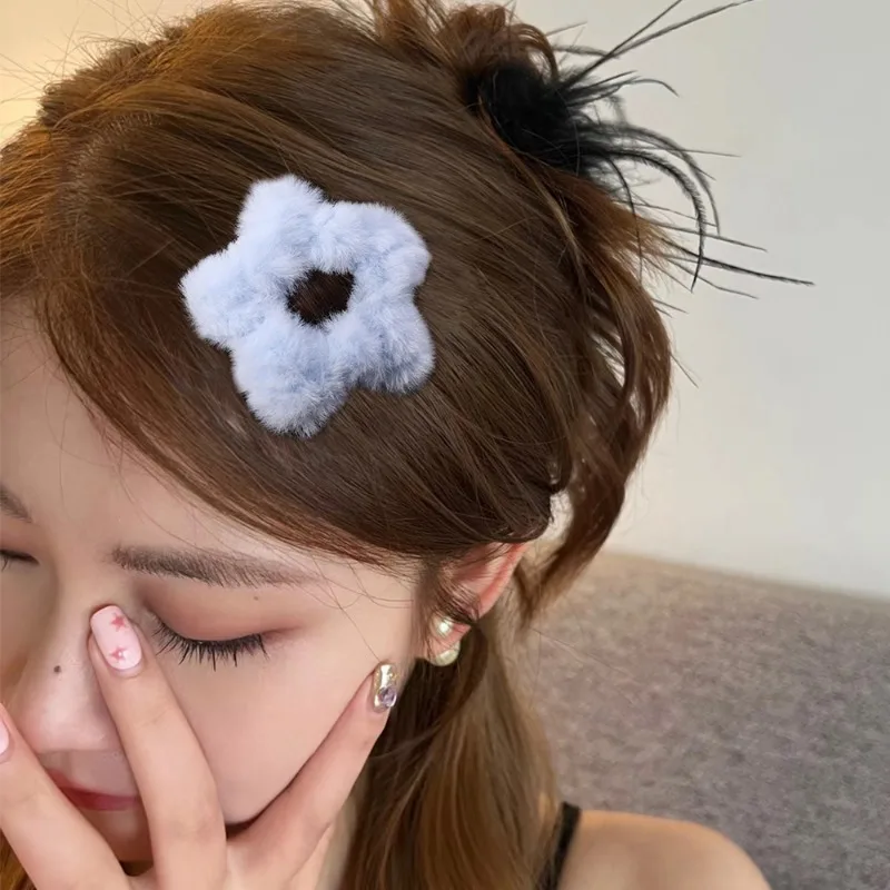 2/1Pcs Y2K Plush Star Hair Clips Hairpins Sweet Cute BB Barrettes Girl Women Kid Candy Color Side Bangs Snap Hairclips Headwear