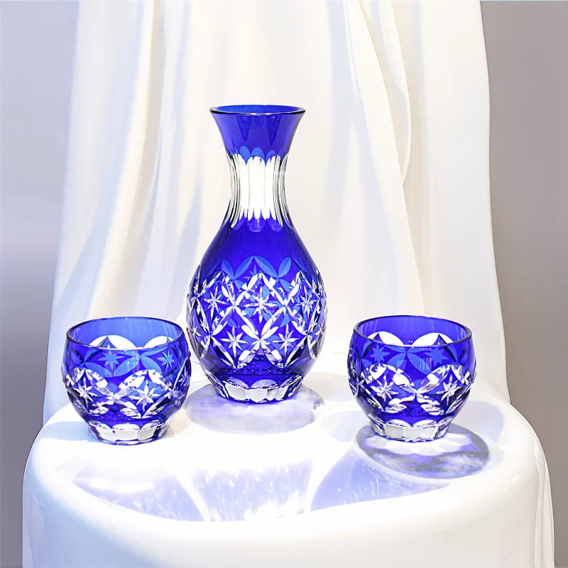 Japanese Style Handmade Glass Whiskey Cup Short And Thick Body One-Piece Design for Fine Dining And Serving Alcohol