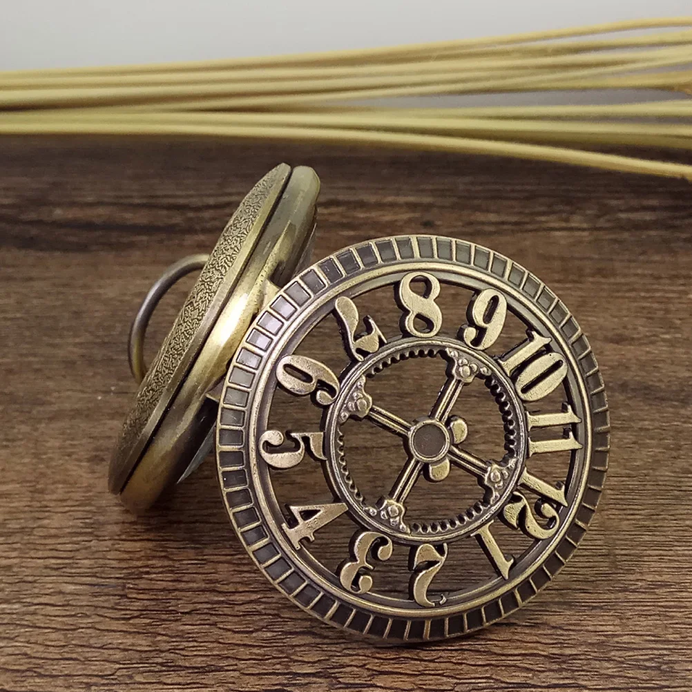 

1Pcs Vintage Hollow Out Watch Round Alloy Creative Personalized Watch Lightweight Easy Read Timepiece for Men