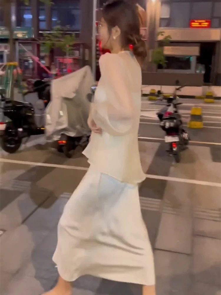 New 2023 Summer Faion Retro Chinese Sle irt with Pleats V-Ne Button Design And Skirt Set for Women in Their 20s And 30s