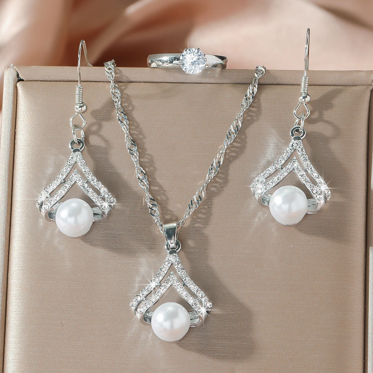 4Pcs Women Jewelry Set, Imitation Pearl Necklaces Earrings Ring Daily Accessory Banquet Wedding Party Gift