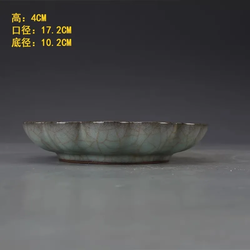Collection old Chinese Song Dynasty official kiln celadon crackled glaze small plate chrysanthemum petal plate, Free Shipping