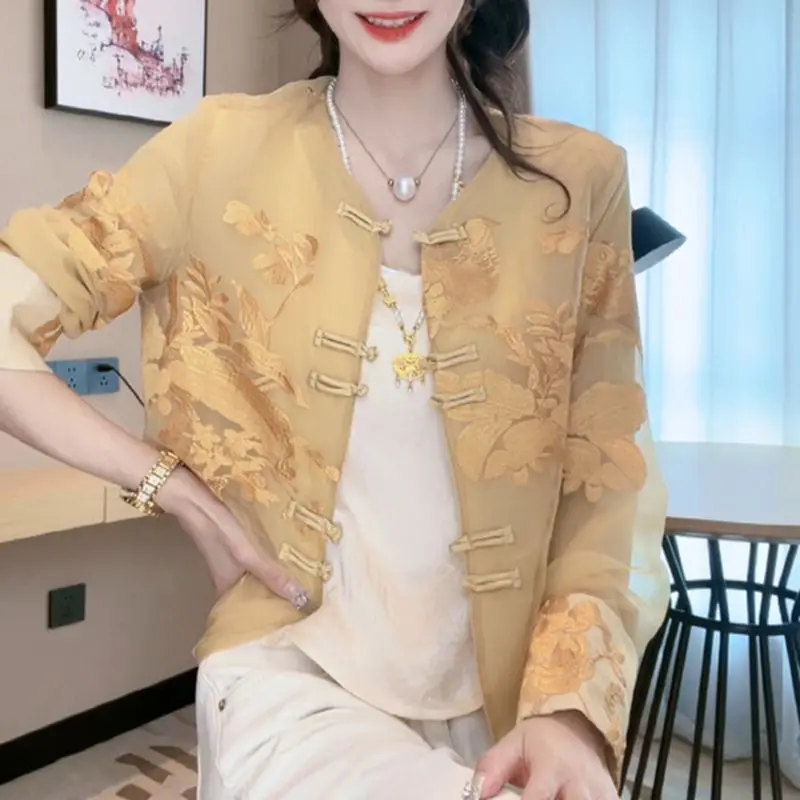 New Chinese Retro Sunscreen Jacket Female Summer Thin New Fashion Temperament Design Sense Embroidery Shirt