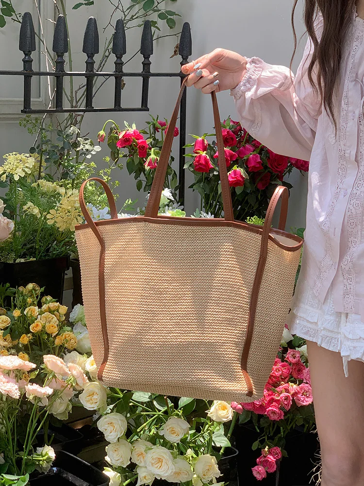

2025 New Summer Versatile Seaside Vacation Beach Bag Large Capacity Shoulder Woven Bag Commuter Tote Bag