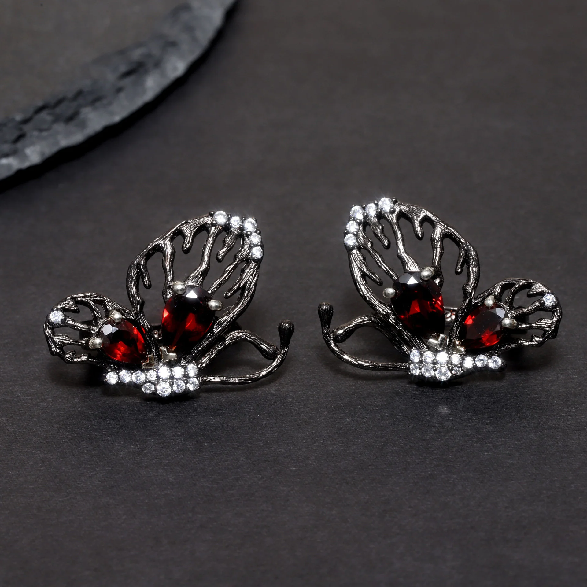 Luxury brand genuine real jewels Designer Natural Garnet Butterfly Personalized Design s925 Sterling Silver Inlaid Earstuds Earr