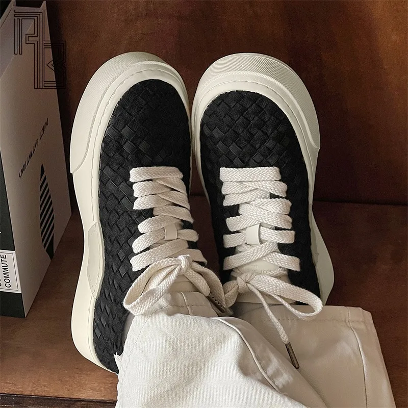 

Модные дышащие туфли, новые четырехсезонные парусиновые туфли 2025 года, универсальная обувь для пар, увеличивающая рост на толстой подошве