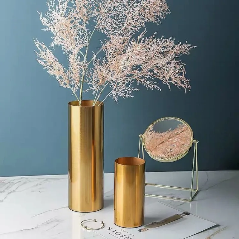 

Light luxury indoor large metal vase with a high-end feel, creative internet celebrity home living room mini decoration ornament