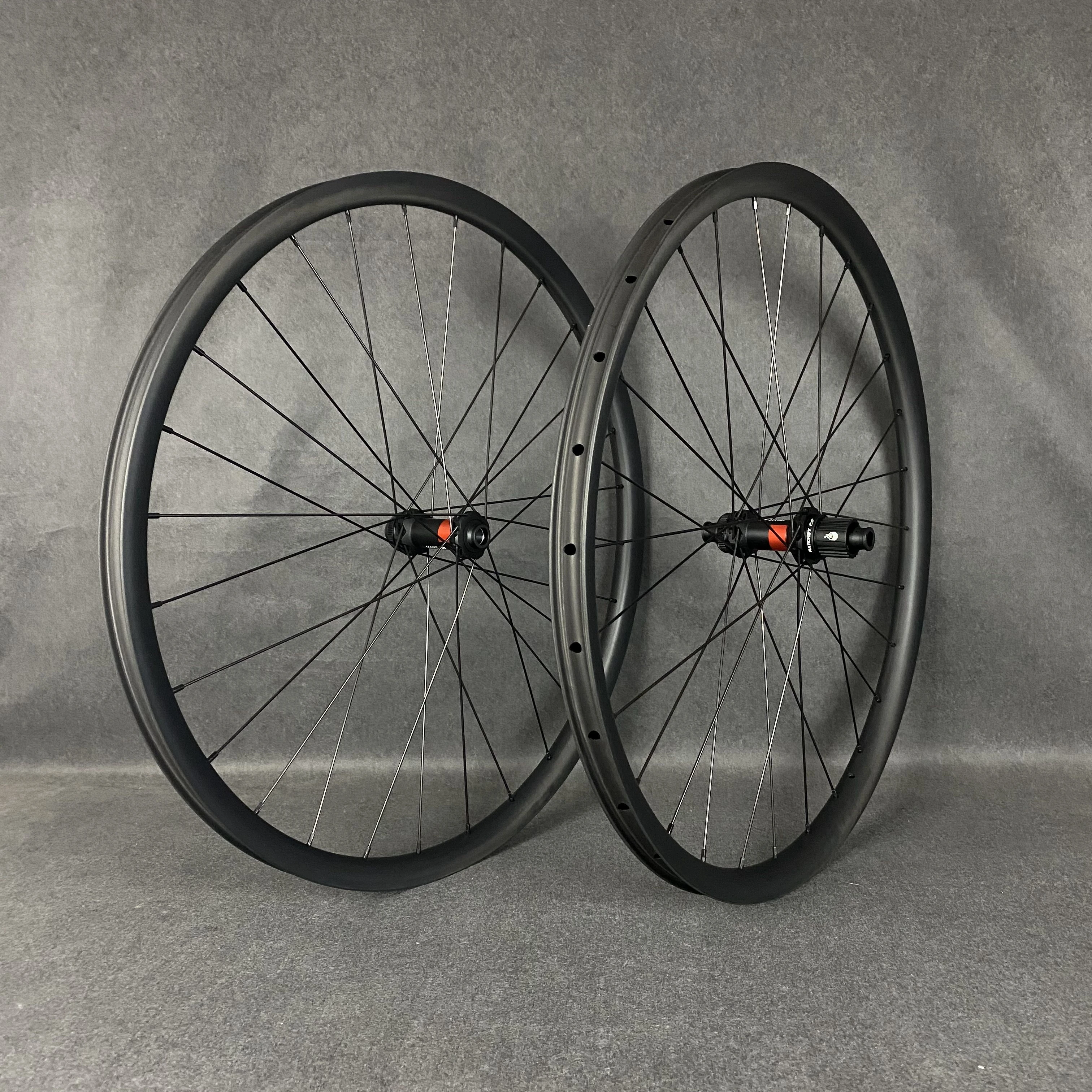 27.5er/29er Mountain Bike Disc Brakes Carbon Fiber Wheels 30mm Width 24mm Depth Tubeless UD Matte MTB XC/AM Customizable Logo SL