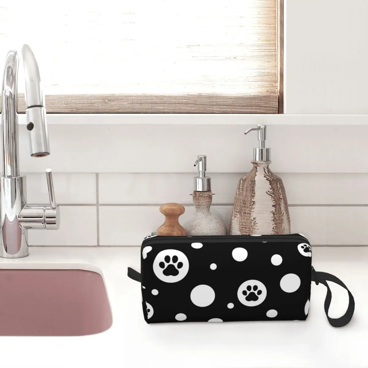 Dog Paw Polka Dot Makeup Bag Travel Cosmetic Bag for Men Women Toiletry Bag Storage Pouch Bag