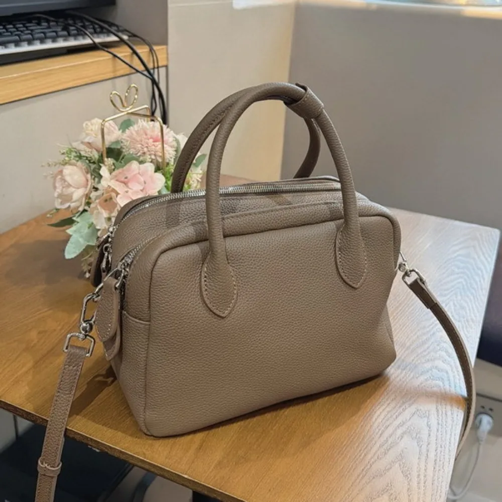 Bowling Bag High-end Leather Women's Bag Commuter Women's Small Square Messenger Unique Texture Fashion Simplicity Casual Daily