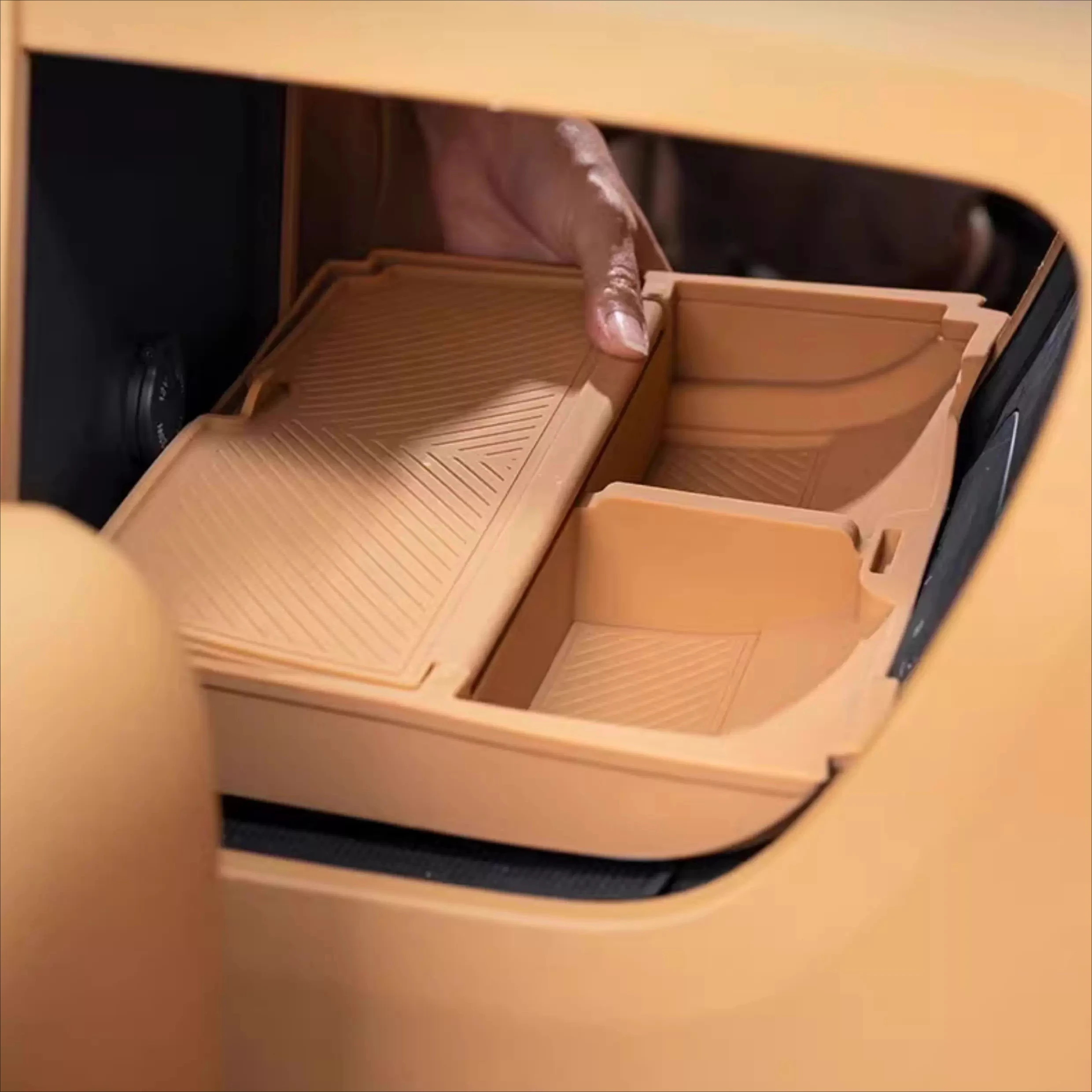 For VOYAH Dream 2025-2026 Central Control Storage Box Armrest Box Storage Car Products Interior Modification Car Accessories