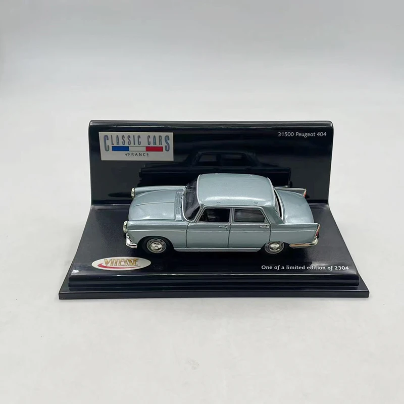 (入手困難)Peugeot 404 ミニカー 水色 1/43 入手困難)Peugeot 404 ミニカー 水色 1/43 ixo 1:43 Peugeot 404 1968