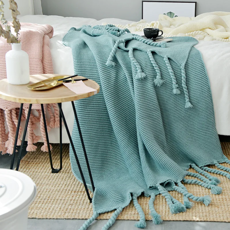 

Direct Sales From the Manufacturer of Twisted Knitted Blankets, for Bed Sofa Solid Color Shawl Blanket