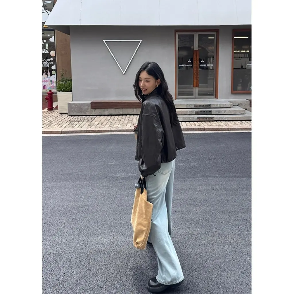 Damskie białe jeansy skinny z wysokim stanem i szerokimi nogawkami, luźne, zwiewne spodnie dżinsowe o prostym kroju do ziemi od Guangzhou Huang Zheng