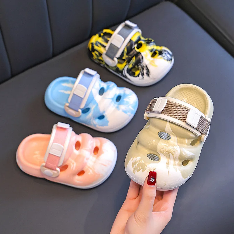 

2026 Summer New Children's Shoes Soft Bottom Comfortable Men's and Girls' Cave Shoes Waterproof Closed Toe Children's Sandals