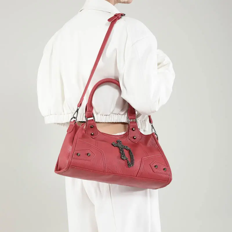 

Korean hot girl Rivet Tote Bag Women Punk Cross Leather Large Capacity Shoulder Bag Ladies High end Harajuku Crossbody Bags Y2k