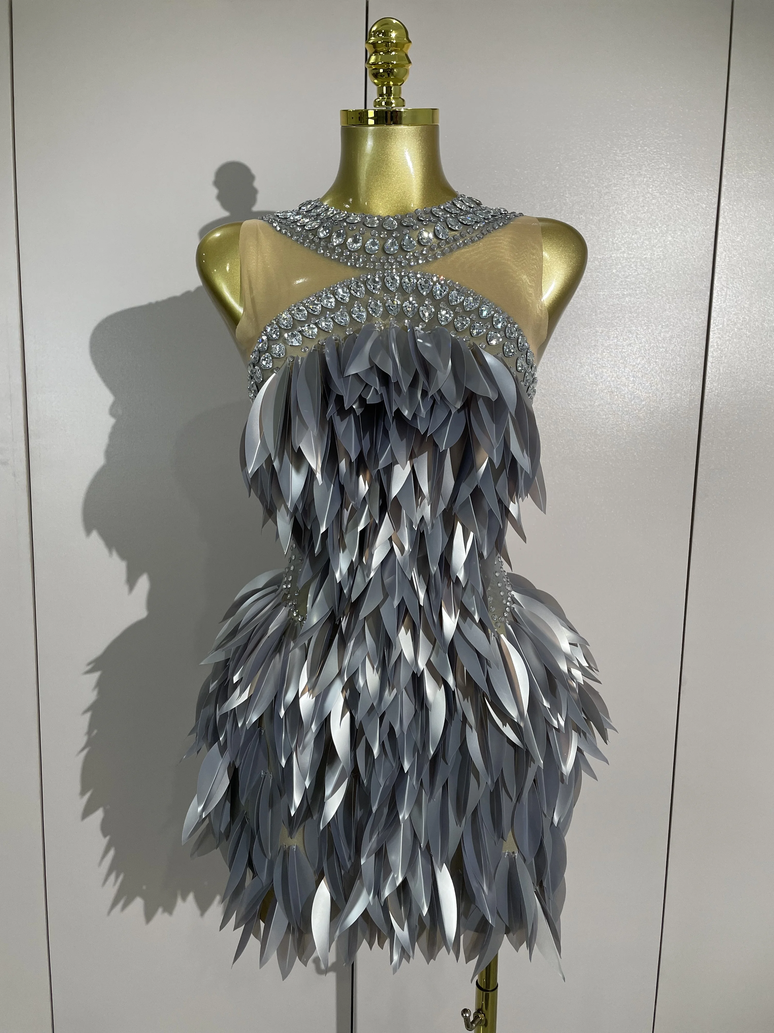 Luxury Sparkly Diamond 3D Acrylic Leaf Mesh Transparent Mini Dress Women Eveing Party Birthday Prom Nightclub Bar Stage Costumes