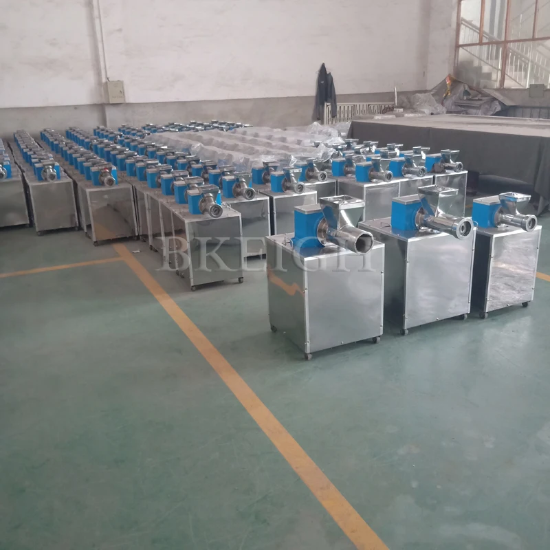 

Машина для производства теста и спагетти. Высококачественная машина для производства макаронных изделий.