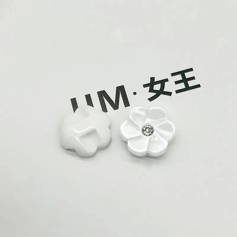 Plum Blossom Acrylic Buttons Single Hole Sewing Supplies Floral Six Leaf Design for Knitted Dress Shirt Decoration 10 Pieces