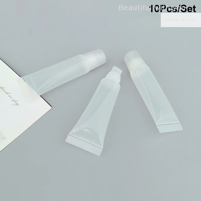 

Cosmetic Sample Hose Bottle of Lipstick Glaze, Lotion Tube and Liquid Foundation
