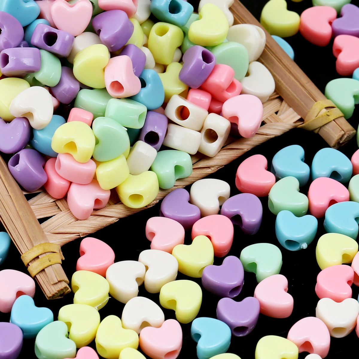 60g About 150pcs Random Color 0.9x1.1cm Glossy Heart Acrylic Beads for DIY BraceletHair Accessories Handmade Jewelry Supplies