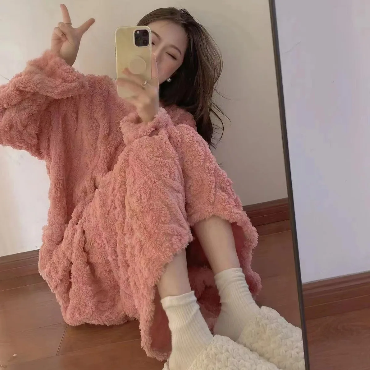 New Coral Velvet Pajamas Homewear Female Padded Thickened Princess Wind Robe Girl Students Fall and Winter Nightgown Homewear